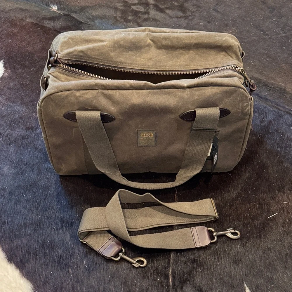 NWT Filson Olive Green Waxed Canvas Tin Cloth Small Duffle - Otter Green